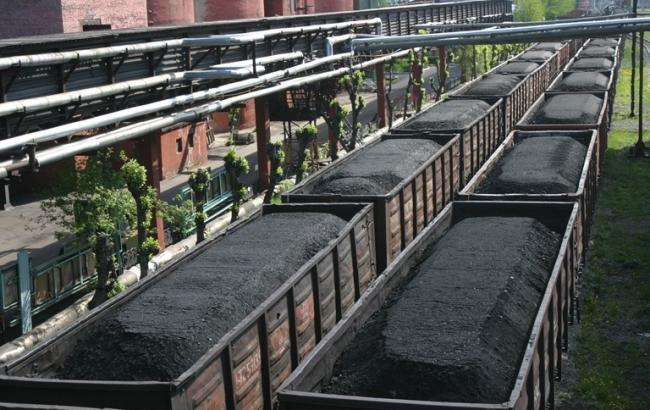 Украина начала вывоз угля из зоны АТО
