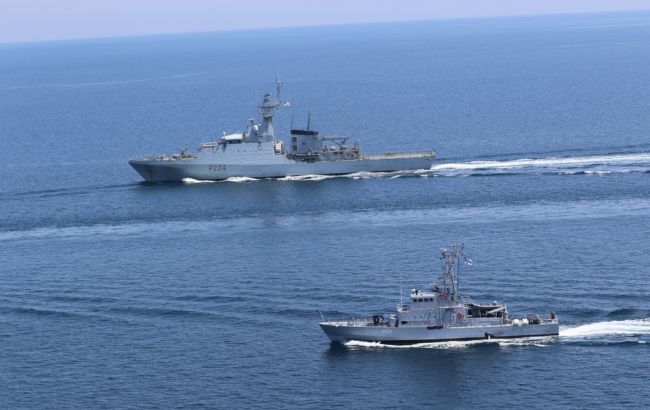 Для поддержки безопасности: в Черном море прошли совместные учения Украины и Британии