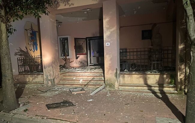 В Италии возле мэрии взорвалась бомба