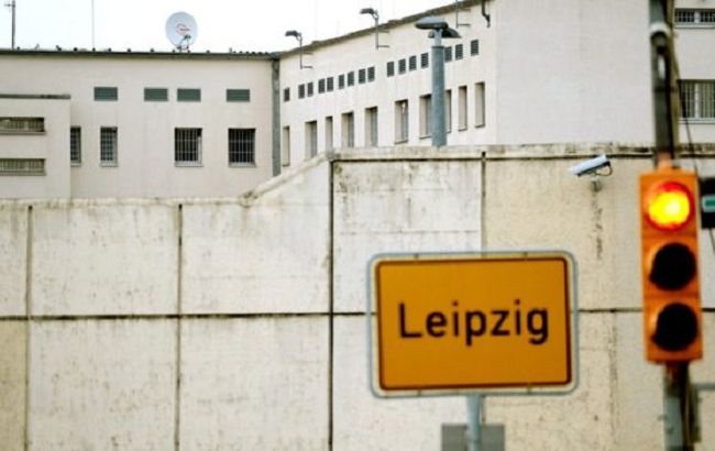 Адвокат арестованного в Германии сирийца назвал его самоубийство "юридическим скандалом"