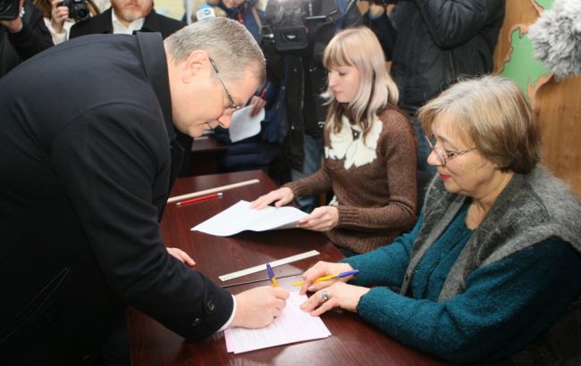 Вілкул проголосував "мирний український Дніпропетровськ"