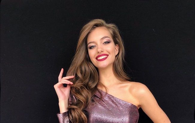 Місіс Зима-2020: молода дружина Дмитра Комарова зачарувала "квітковим" аутфітом