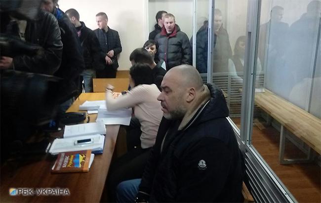 Суд Києва розпочав засідання у справі Крисіна