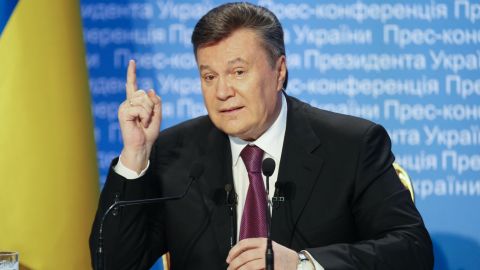 Колишню дачу Януковича перетворили на військовий об'єкт: як зараз виглядає резиденція