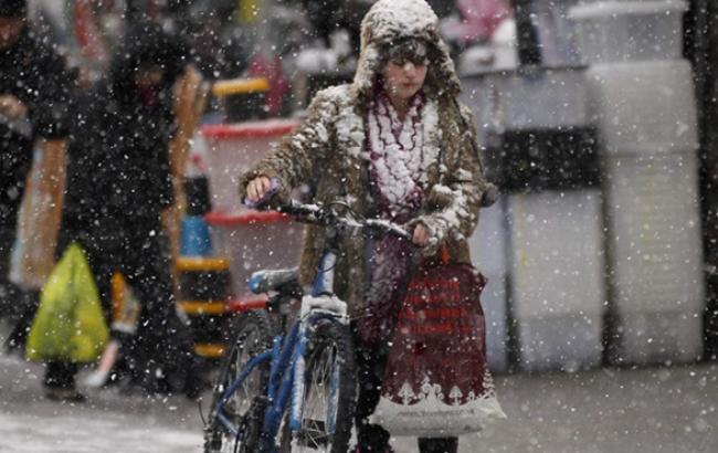Погода на завтра: в Україні мокрий сніг, температура на півночі до -5