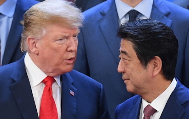 Трамп собирается поехать в Японию на встречу с Абэ