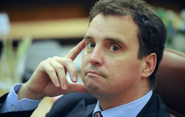 Абромавичус настаивает на принятии закона о приватизации госпредприятий до 2016