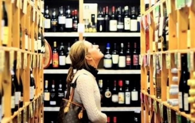 В Україні сьогодні зростає акциз на спиртні напої на 6,2% - до 59,96 грн/л