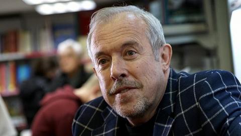 "На кой нам этот мир": Макаревич в авторськiй пісні познущався над "раєм Путіна"