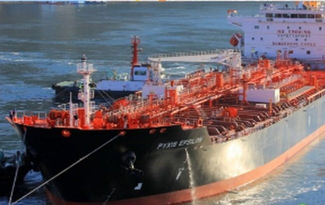 Біля узбережжя Лівану сталася аварія танкера з дизельним паливом