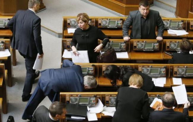 В новой Раде зарегистрировано 488 законопроектов, - юруправление Рады