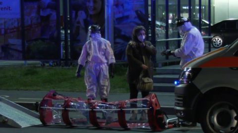 В Индии от коронавируса умер первый человек