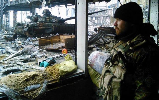 Боевики обстреляли донецкий аэропорт и ряд населенных пунктов на Донбассе, - штаб АТО