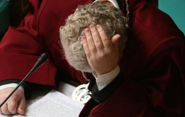 Нардепы передали в КСУ представление по закону о референдуме