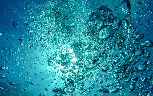 Зламав шию: в Кирилівці дитина впала з водного атракціону