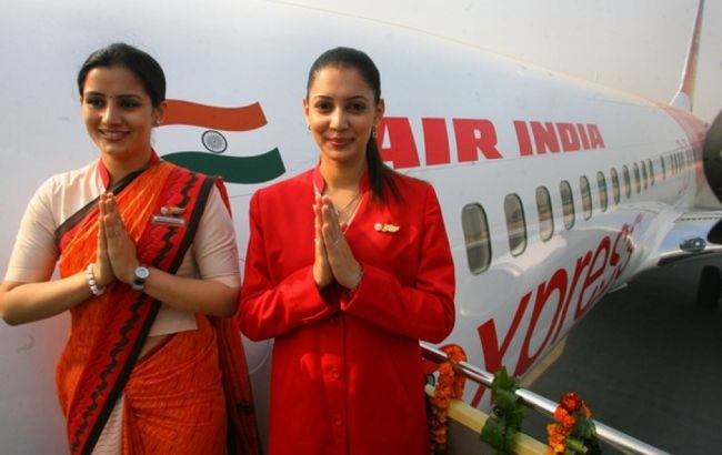 Индийская авиакомпания обязала свои экипажи заниматься йогой