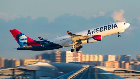 Россияне c помощью сербской авиакомпании избегают запрета на полеты в ЕС