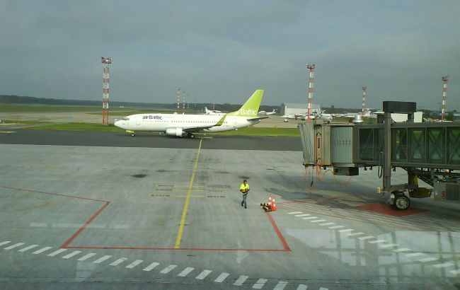 Авиакомпания airBaltic приостанавливает ночные рейсы в Украину до конца февраля