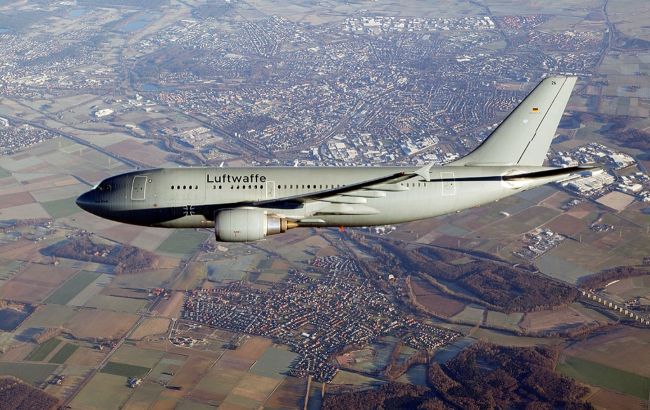 Германия предоставила медицинский самолет для эвакуации раненых украинцев