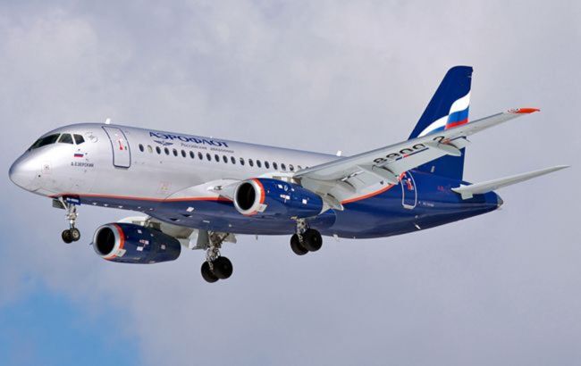 В России пассажирский самолет экстренно сел в аэропорту Казани