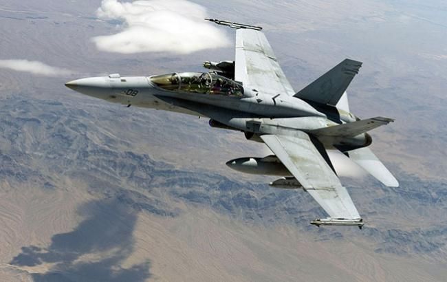 США повідомили про "небезпечне" перехоплення літака російським винищувачем