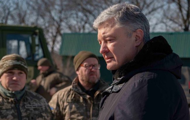 Порошенко: наша єдність - найбільша цінність, якій аплодує світ