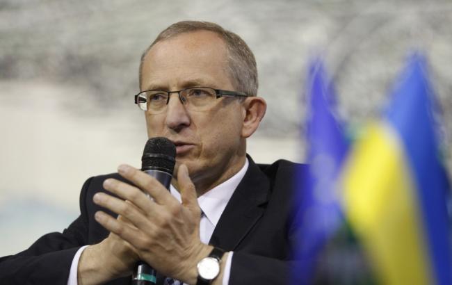 Томбинский предлагает Раде консультироваться с общественностью при подготовке законов по безвизовому режиму