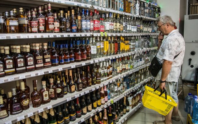 В Киеве могут отменить запрет на продажу алкоголя ночью