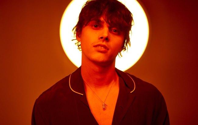 Євробачення 2018: ALEKSEEV презентував кліп-емоцію на пісню "Forever"