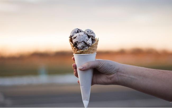 Ученые рассказали об огромной пользе мороженого для здоровья
