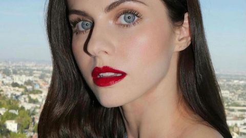 На любой вкус: 10 лучших вечерних образов Александры Даддарио - звезды "Белого лотоса"