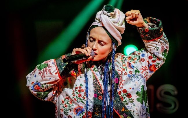 Проти Alina Pash влаштували пікет перед фіналом Нацвідбору на Євробачення 2022 (відео) 