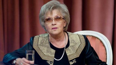 "Я сто років не була": Аліса Фрейндліх прокоментувала попадання в "чорний список" України