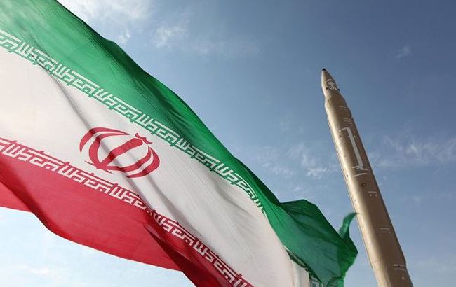 В Иране представили новую модель баллистической ракеты