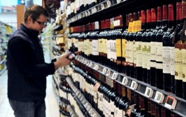 Минфин предлагает повысить розничные цены на алкоголь на 25-35%