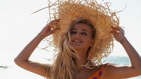 Легкие 90-е: жена Тищенко восхитила сеть эффектным ретро-образом