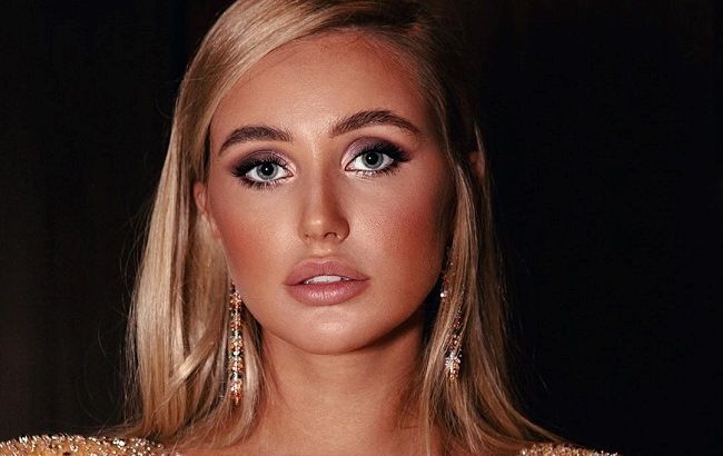 Как Барби: жена Николая Тищенко блеснула точеной фигурой в платье Dolce & Gabbana