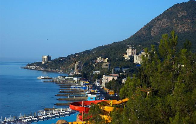 У Криму повідомили про 120 тис. відпочиваючих з України з початку 2016