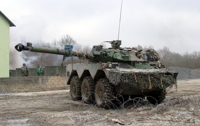 Украина получила 40 французских бронемашин AMX-10RC, - СМИ