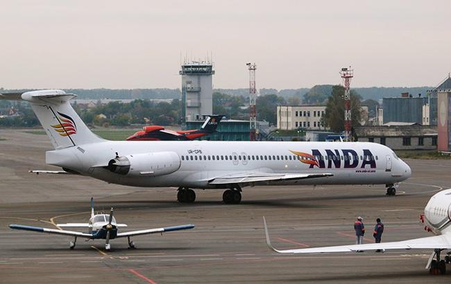 В аэропорту "Борисполь" экстренно сел самолет