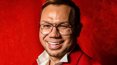 Шкіряна, шовкова, в клітку: Андре Тан розповів, які спідниці модно носити цієї зими