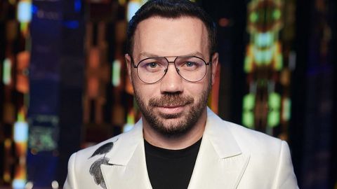 Банти, волани і рожевий: Андре Тан і Соня Плакідюк показали, як вбратися на Новий рік (фото)