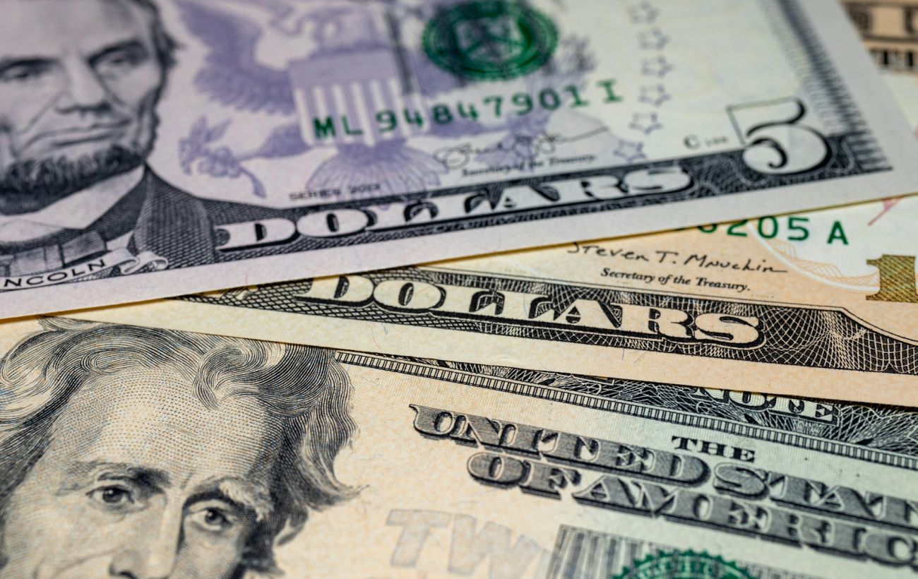 НБУ оновив курс долара: скільки коштує валюта