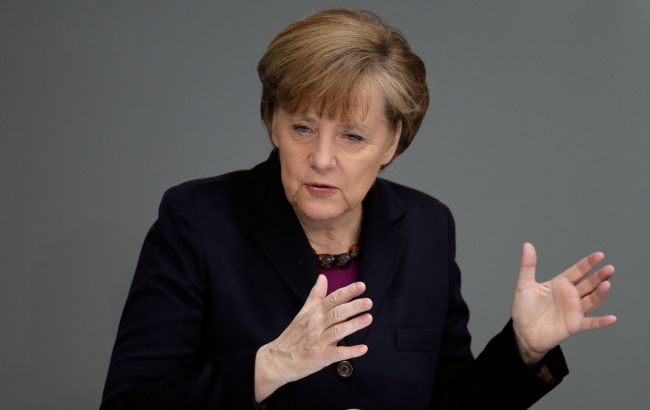 Греция должна принять реформы до среды, - Меркель