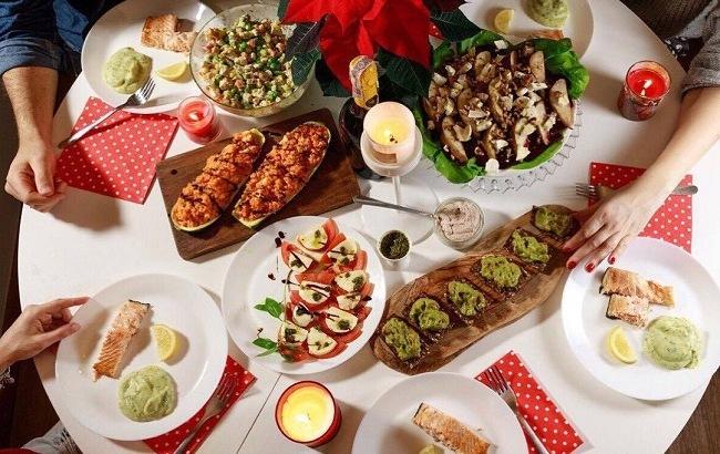 Новорічний стіл "без болю": основні правила від експерта