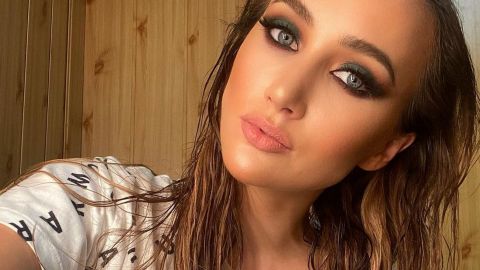 Родители не должны туда лезть: Анна Ризатдинова дала ценный совет мамочкам