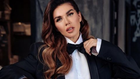 Не впізнати: Анна Сєдокова шокувала змінами у зовнішності