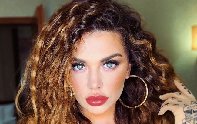 "Мы похожи?" Анна Седокова очаровала сеть фото с повзрослевшей дочерью