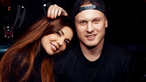 В роскошном платье и с молодым бойфрендом: Анна Седокова отпраздновала день рождения