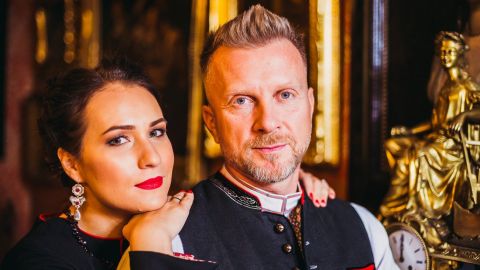 52-річний Антін Мухарський знову одружився: дружина молодша на 19 років